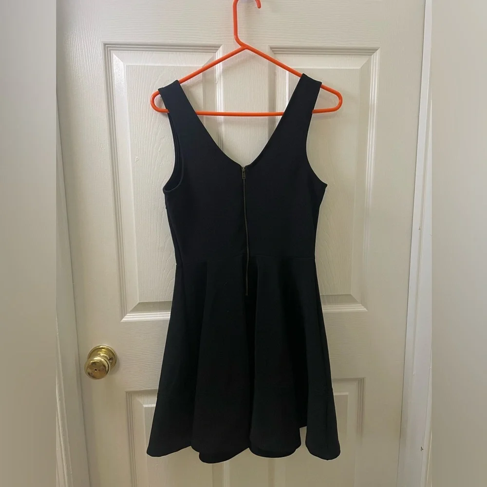 Lulus LBD - Picture 2 of 2